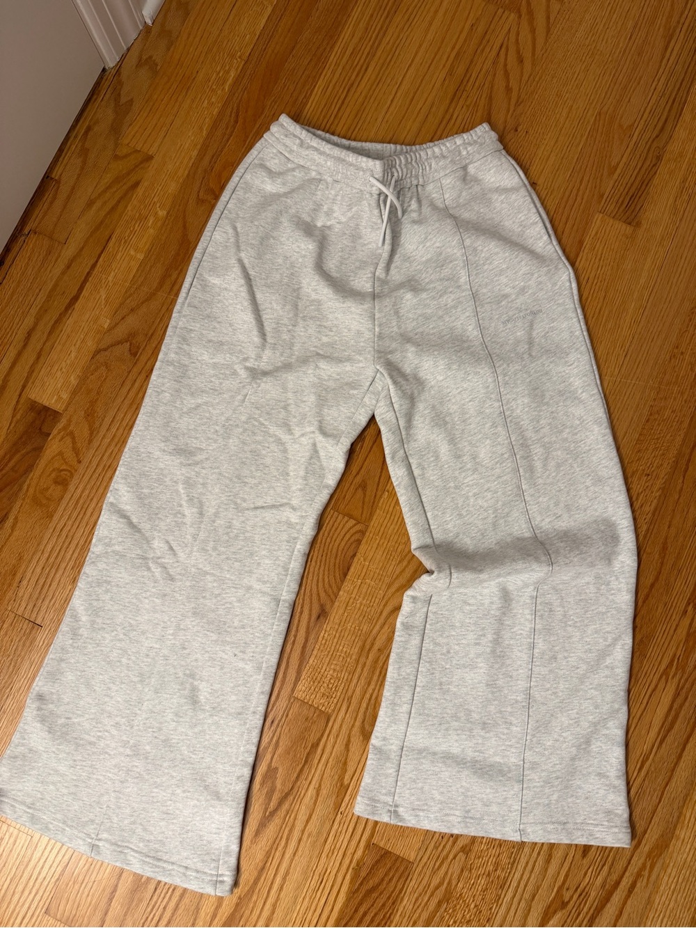 Wide-Leg Drawstring Sweatpants - Light Gray